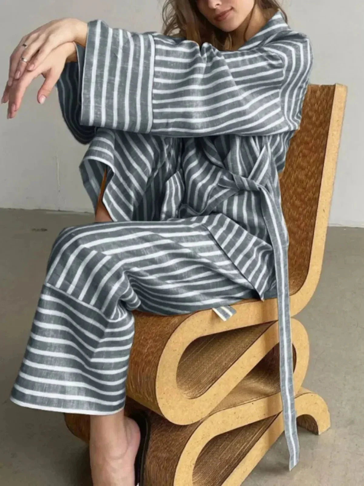 Oversized Knotted Striped Outfit